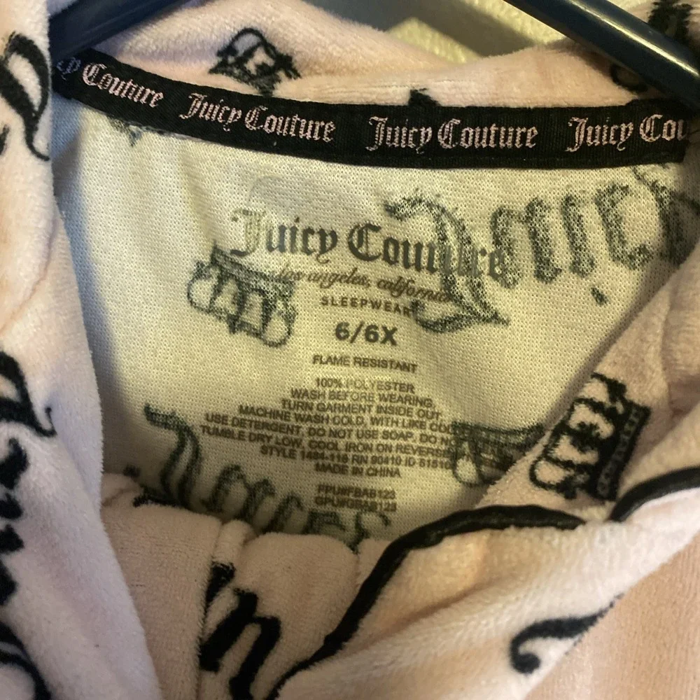Juicy Couture Girls Pink Logo 2-Piece Soft Pajama PJ Sleep Set 6/6x Button Up